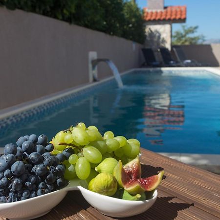 Life - New And Luxury Holiday House Kaštela Buitenkant foto