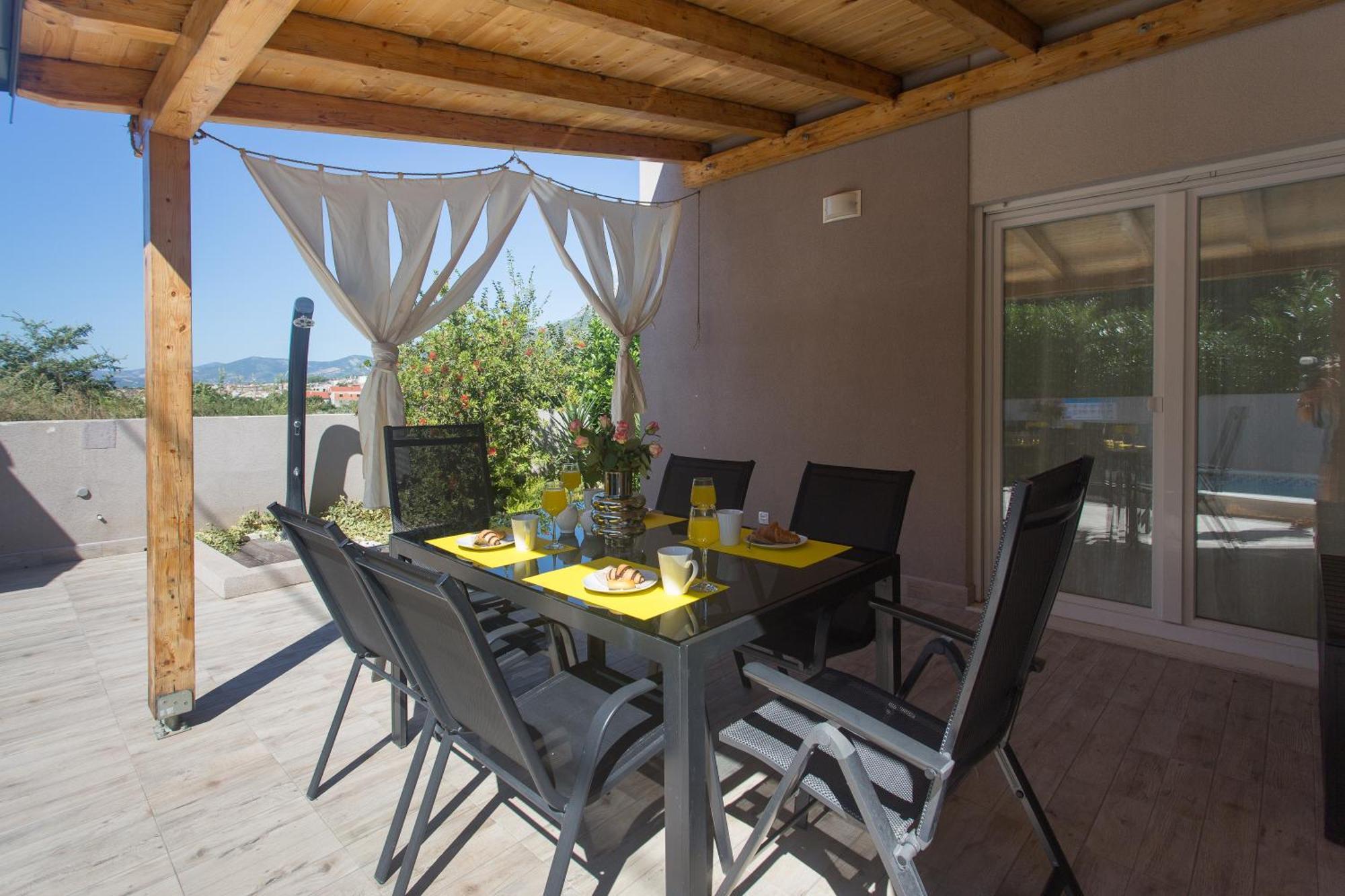 Life - New And Luxury Holiday House Kaštela Buitenkant foto