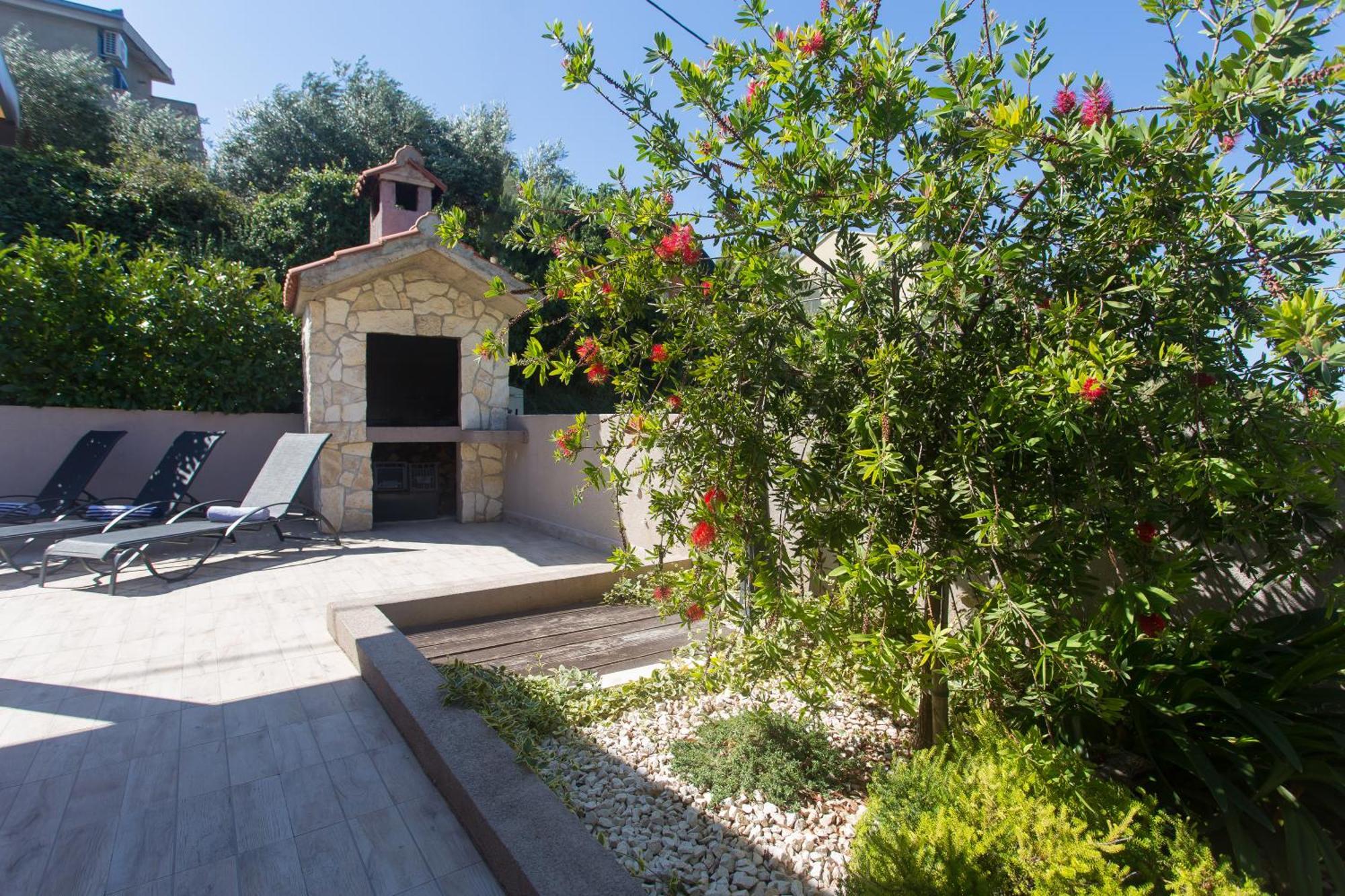 Life - New And Luxury Holiday House Kaštela Buitenkant foto
