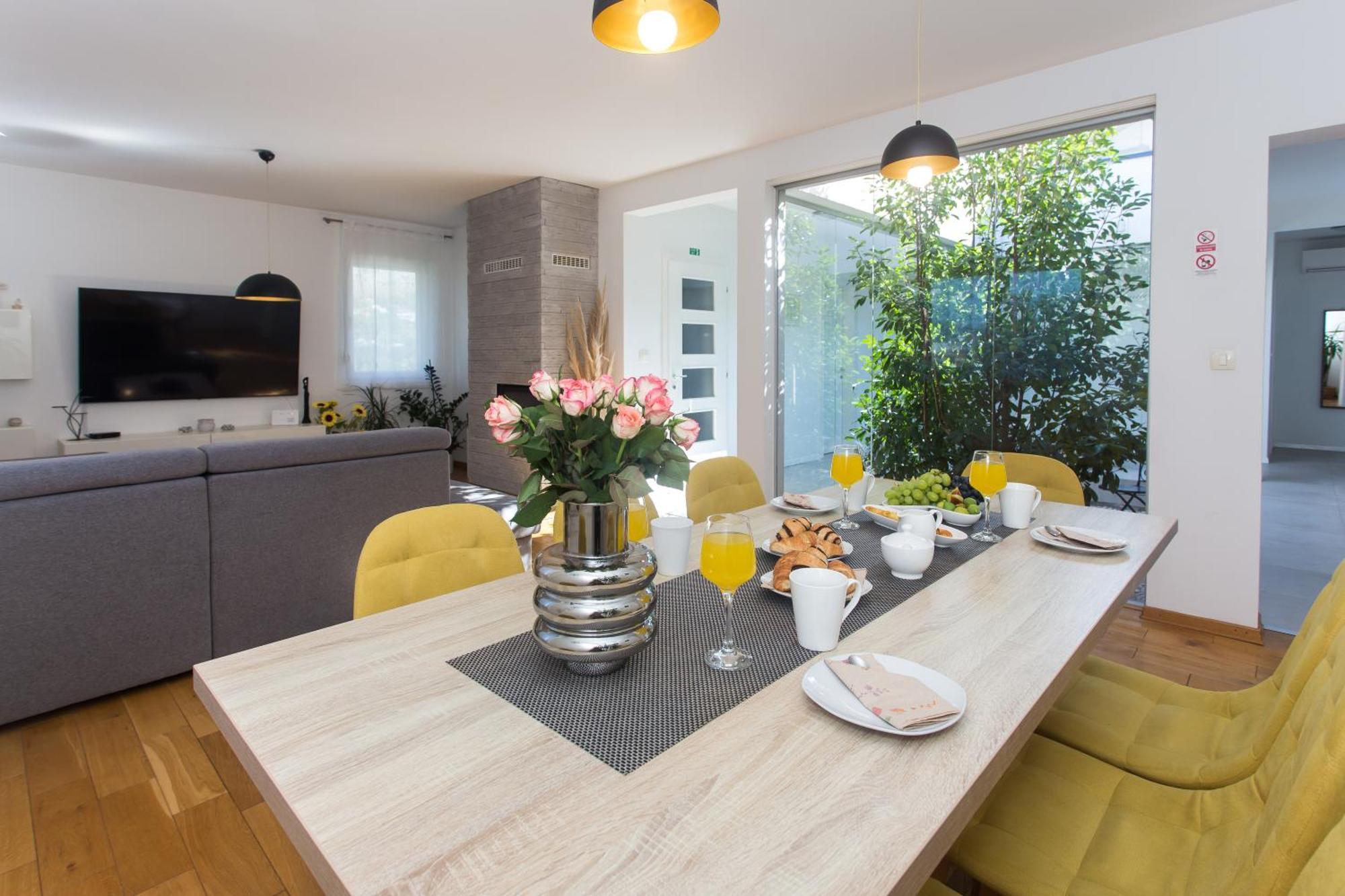 Life - New And Luxury Holiday House Kaštela Buitenkant foto