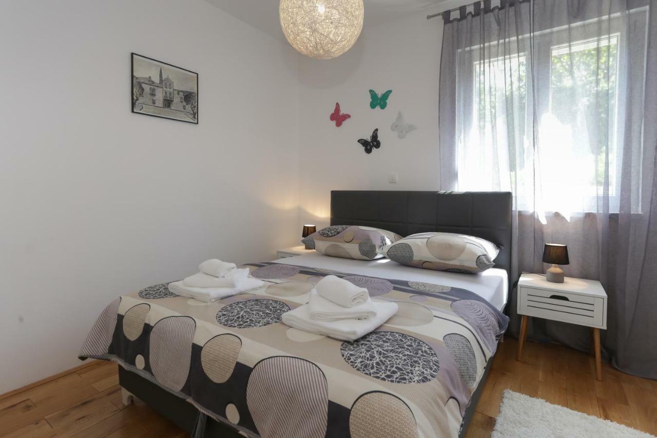 Life - New And Luxury Holiday House Kaštela Buitenkant foto